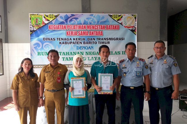 WBP Rutan Tamiang Layang Lulus Pelatihan Membatik & Mencetak Batako