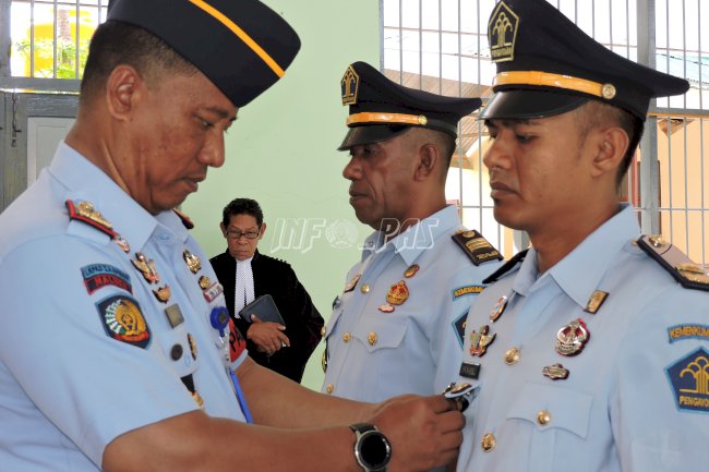 Usai Pelantikan Pejabat, Lapas Ambon Gelar Pelepasan Purnabakti