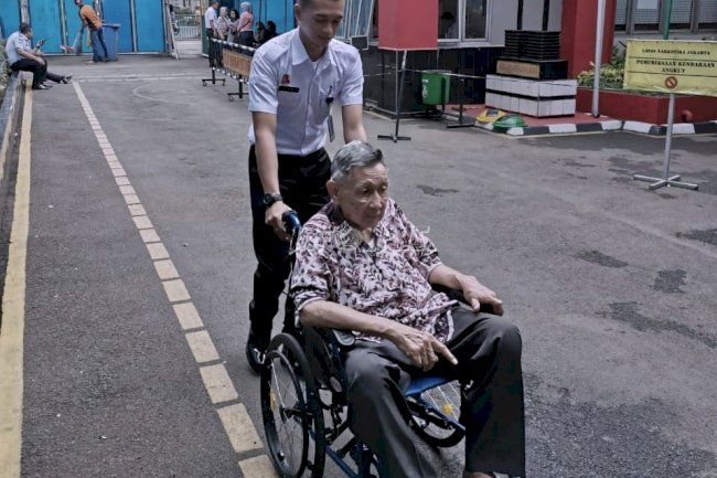 Duta Layanan LPN Jakarta Melayani dengan Sepenuh Hati