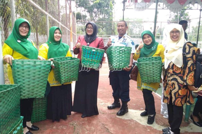 Isteri Wakil Bupati Puji Hasil Karya WBP Rutan Batang