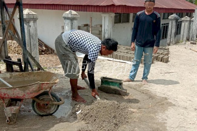 WBP Lapas Muara Teweh Rasakan Hasil Pelatihan Pembuatan Batako