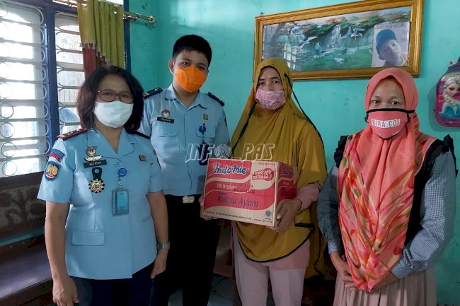 Bakti Sosial Terhadap Klien, Wujud Kepedulian Bapas Makassar 