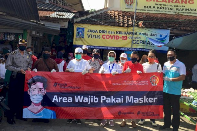 Kakanwil dan Kadiv PAS DIY Sosialisasikan Gerakan Wajib Masker 