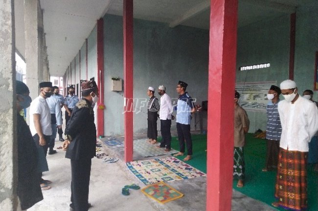 10 WBP Terima RK Idulfitri, Kalapas Sukamara: Tetap Jaga Perilaku