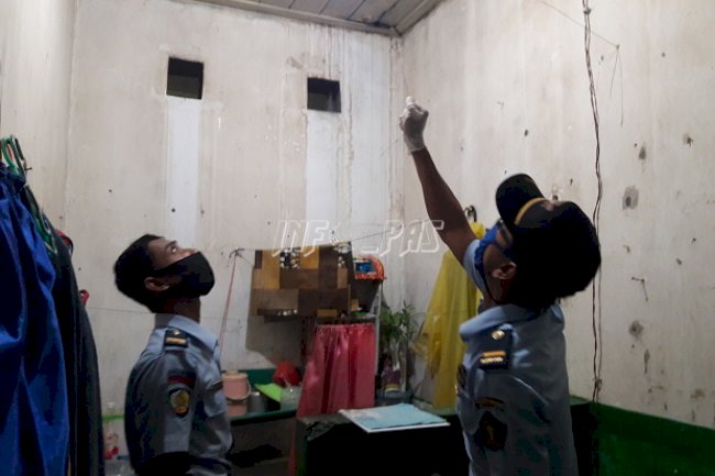 Petugas Lapas Palangka Raya Geledah Seluruh Blok WBP