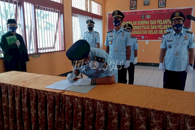 6 Petugas Lapas Muara Teweh Dilantik Jadi Pejabat Administrator & Pelaksana