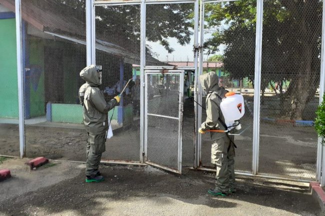 Rutan Banda Aceh Disemprot Disinfektan Cegah COVID-19