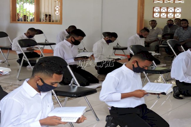 19 WBP Lapas Ambon Diteguhkan Jadi Anggota Sidi Baru GPM Maluku