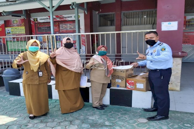 Perpustakaan Rutan Balikpapan Dapat Ratusan Bahan Bacaan