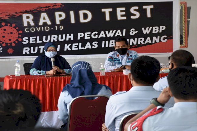 Petugas & WBP Rutan Pinrang Ikuti Penyuluhan Kesehatan & Rapid Test