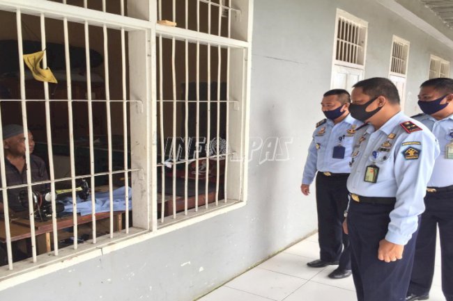 Karutan Sinjai Pantau Blok WBP & Rapid Test Petugas