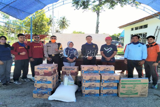 Peduli Korban Banjir, Lapas Parigi Salurkan Bantuan