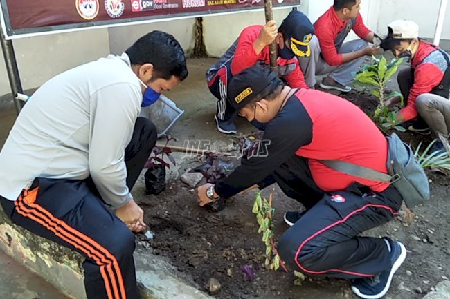 Area Sekitar Rutan Bantaeng Ditanami Tanaman Hias