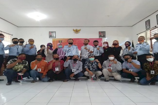 Klien Bapas Kediri Ikuti Edukasi Penggunaan Medsos