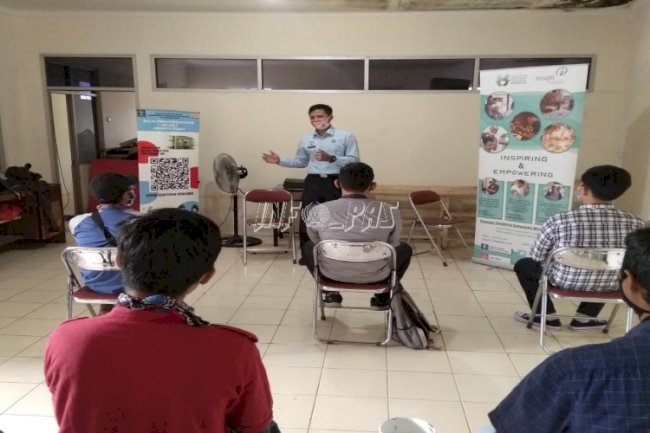 2 Klien Bapas Jakarta Pusat Dilatih Keterampilan Sablon Bersama Masyarakat