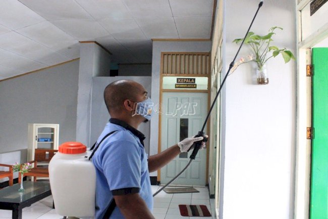 Rutan Ambon Kembali Lakukan Penyemprotan Disinfektan
