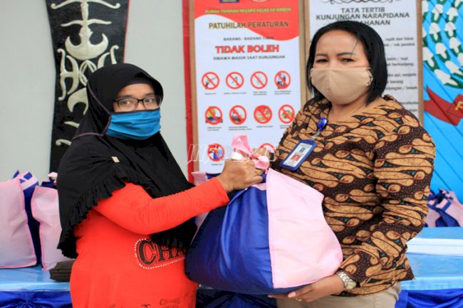Rutan Ambon Salurkan Bansos Kepada Keluarga WBP