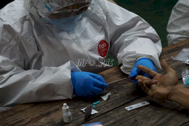 WBP Lapas Narkotika Jakarta Ikuti Rapid Test COVID-19