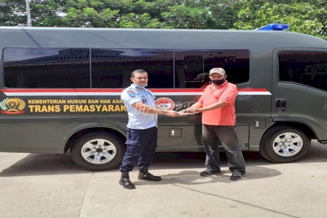 Rutan Banda Aceh Terima Minibus TransPas