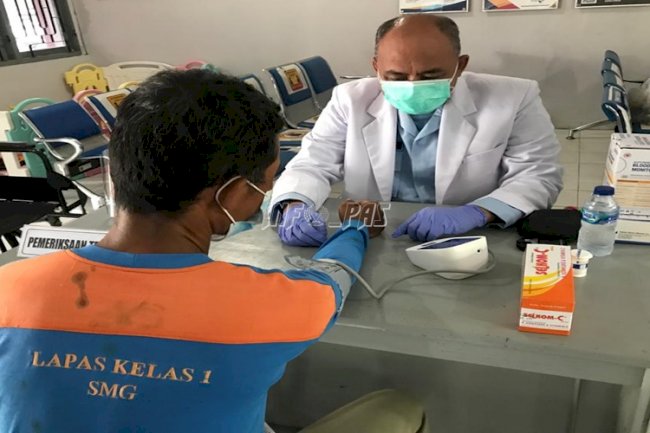 Keluarga WBP Lapas Semarang Dapatkan Pemeriksaan Kesehatan Gratis