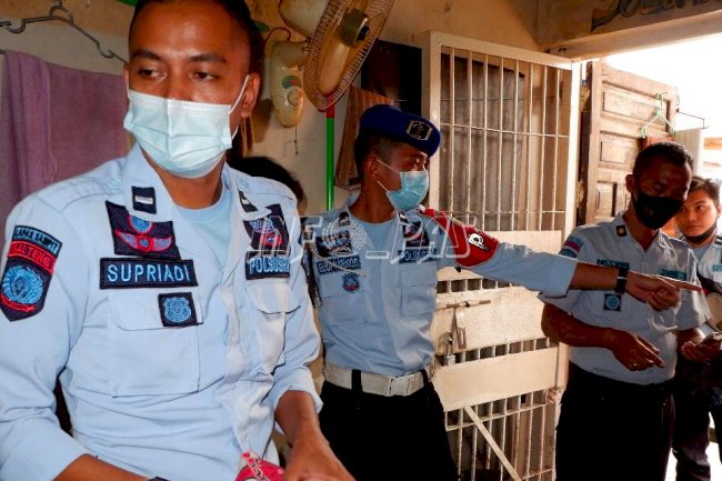 Satuan Keamanan Lapas Sampit Gelar Razia Rutin