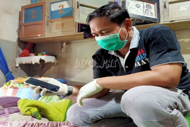 Kalapas Tanjungpandan Pimpin Razia, HP & Sajam Berhasil Diamankan