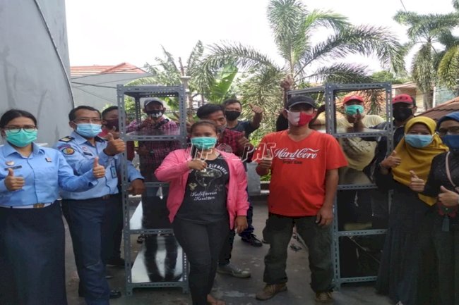 Klien Bapas Jakarta Pusat Dibekali Skill Pembuatan Rak Besi