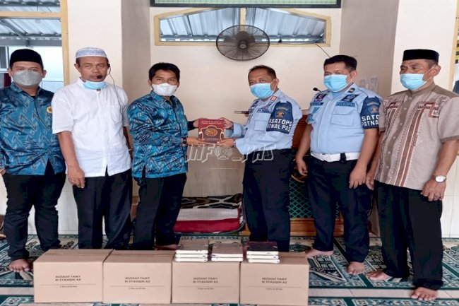 Rutan Bantaeng Terima Waqaf 150 Mushaf Al-Qur’an & Iqra