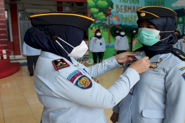  Kalapas Perempuan Jakarta Sematkan Pin WBK 