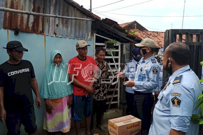 Bapas Pekalongan Salurkan Bantuan Kepada Korban Bencana Banjir