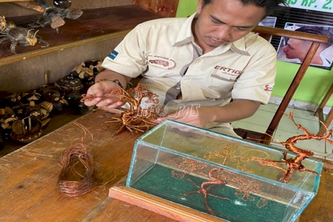 WBP Rutan Kuala Kapuas Sulap Kabel Bekas Jadi Handicraft