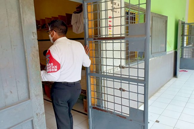 “PDKT” Kalapas Tuban Kontrol Blok Hunian WBP
