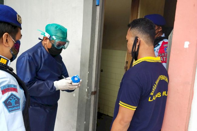 Cegah Peredaran Narkoba, Satops Patnal Lapas Muara Teweh Lakukan Tes Urin