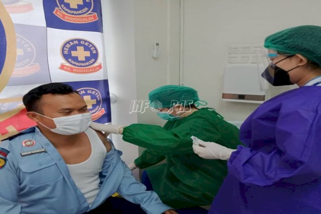 Cegah COVID-19, Seluruh Petugas Lapas Sukabumi Divaksin