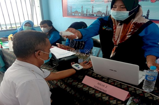 Petugas Pemasyarakatan Jalani Vaksinasi COVID-19