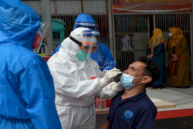 Petugas & WBP Lapas Sukabumi Jalani Swab PCR COVID-19