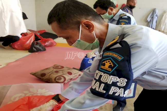 Satops Patnal Divpas Maluku Geledah Rutan Ambon