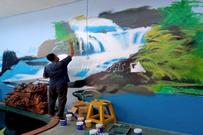 WBP Lapas Palangka Raya Percantik Tembok dengan Mural