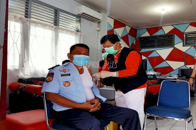 Vaksinasi COVID-19, Ikhtiar Petugas Pemasyarakatan Hadapi Pandemi