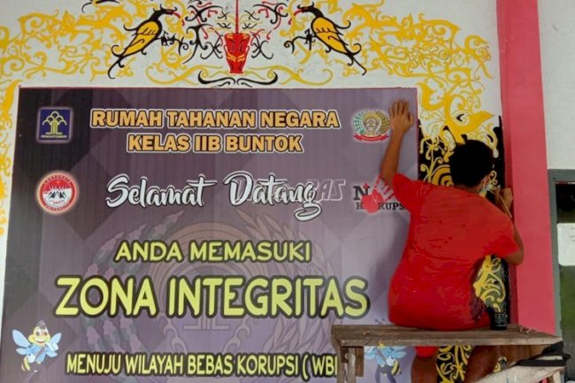 WBP Rutan Buntok Tuang Kreativitas Melalui Seni Lukis Mural 