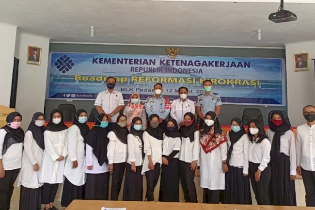 Petugas Lapas Padang Ikuti Pelatihan Bakery di BLK