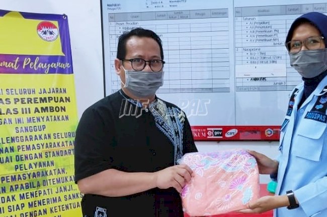 LPP Ambon Terima Bantuan Al-Qur'an, Buku Tuntunan Salat, dan Mukena