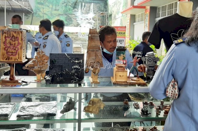 Lapas Cipinang Pamerkan Produk Unggulan Narapidana