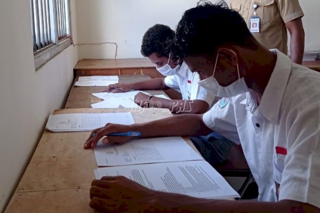 2 WBP Lapas Saumlaki Ikuti Ujian Sekolah