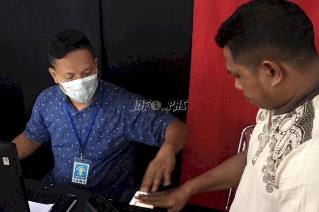 50 Narapidana Lapas Ambon Ikuti Perekaman KTP-el
