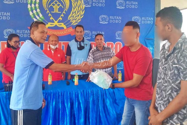Plt. Kalapas Dobo Temui WBP untuk Pertama Kalinya