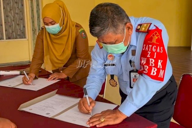 Resmi, Kanwil Maluku Teken PKS Layanan Kesehatan dengan RSKD Maluku