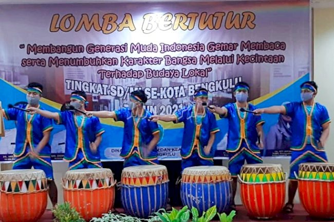 Penampilan Kesenian Dol Anak LPKA Bengkulu Pukau Komisi III DPR