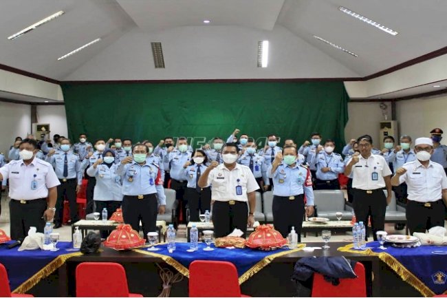 Mantapkan Sistem Pemasyarakatan, Bapas Makassar Ikuti Telaahan Kebijakan PK Utama