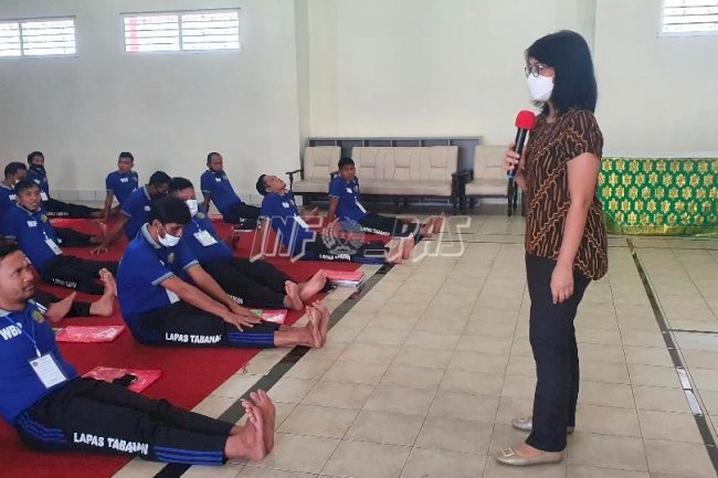 Petugas dan WBP Lapas Tabanan Ikuti Latihan untuk Turunkan Stress